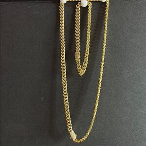 Stylish Gold Chain Necklace